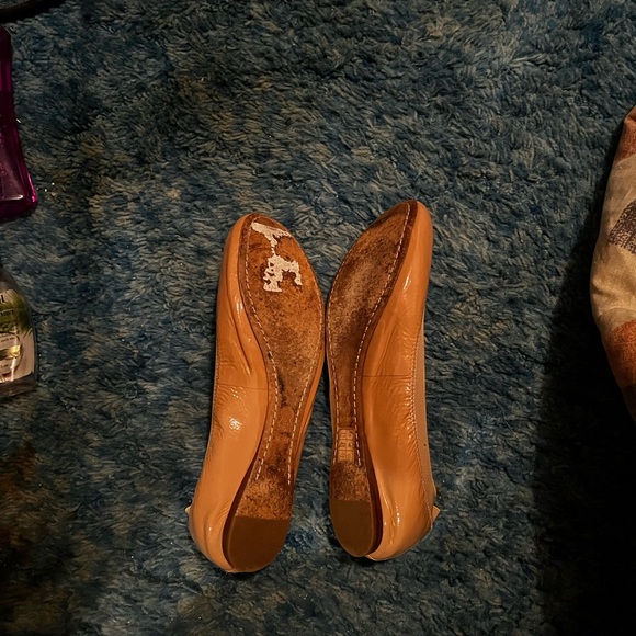 Tory Burch Caroline patent leather ballet flats - Picture 3 of 3
